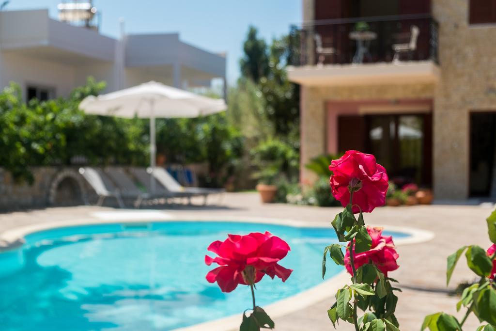 Erodios Villas 1 Gerani  Eksteriør bilde